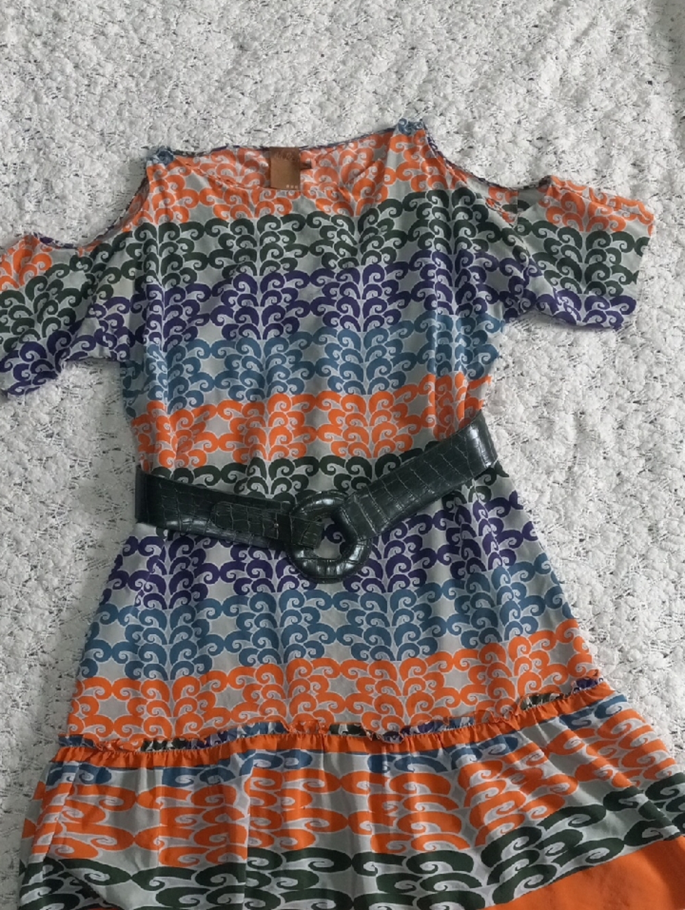 Ali Ro Patterned Cold-Shoulder Dress in Orange, Blue & Green Belt Include Size 6 - Picture 5 of 9